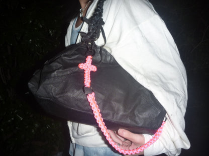 Sooak cross wallet chain PINK